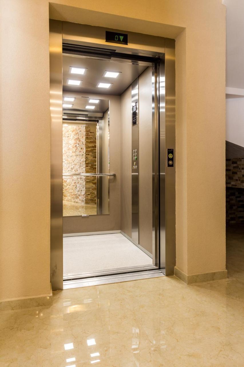 Adriatik Lux Apartments Budva Eksteriør bilde